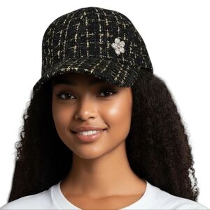 Ballcap In Black & Gold